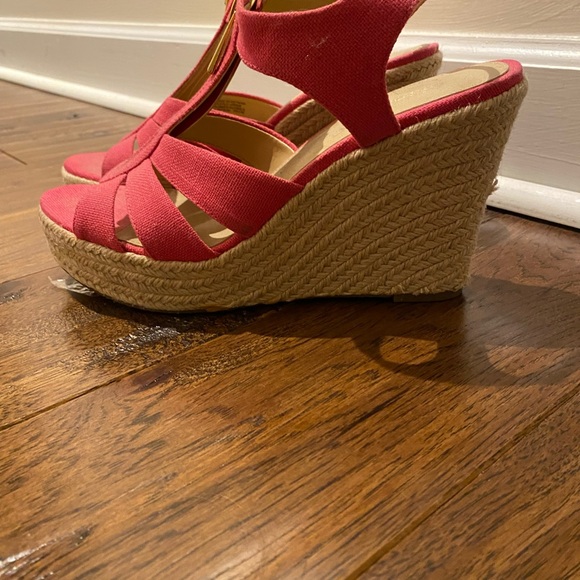 Michael Kors Wedges - Picture 2 of 5